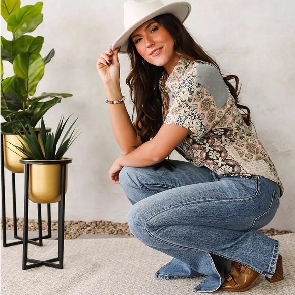 Willow & root the flared out high rise blue denim jeans side slits - Picture 2 of 14